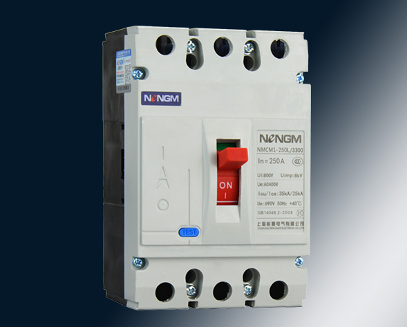 NMCM1系列塑料外殼式斷路器（以下簡(jiǎn)稱(chēng)斷路器），額定絕緣電壓為800V．適用于交流50Hz．額定工作電壓至690V．額定工作電流從10A至1250A的配電網(wǎng)絡(luò)…